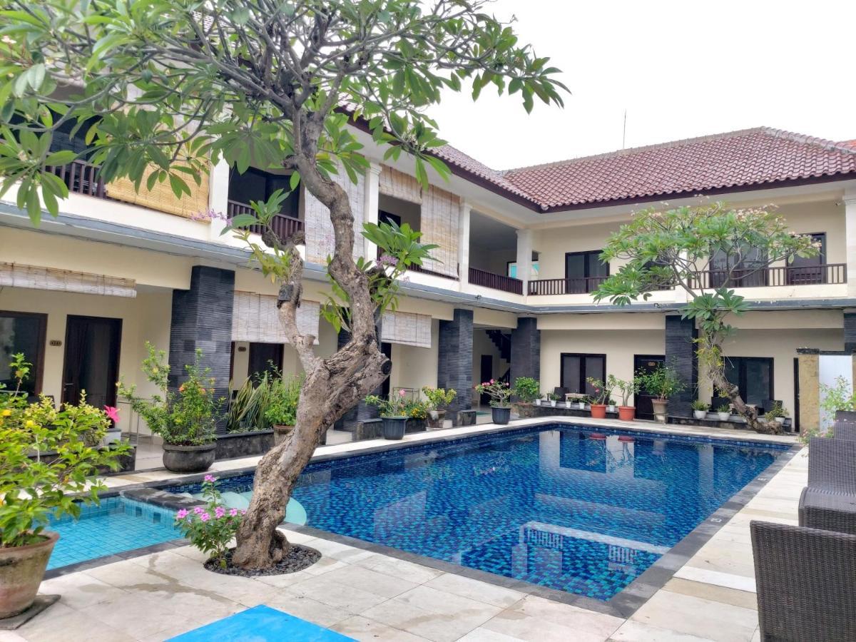 Radha Bali Hotel Kuta  Bagian luar foto