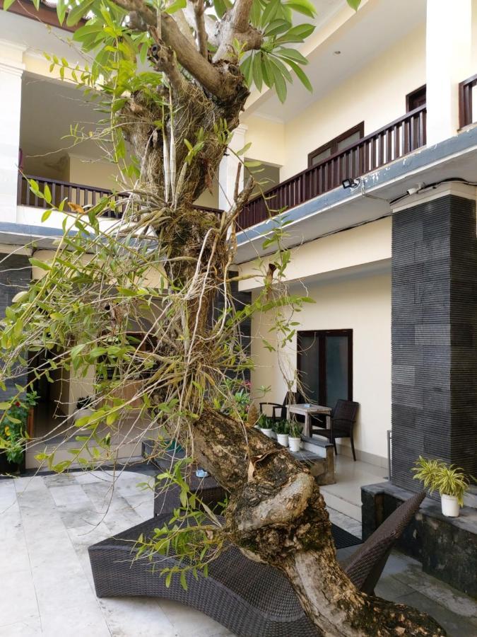 Radha Bali Hotel Kuta  Bagian luar foto