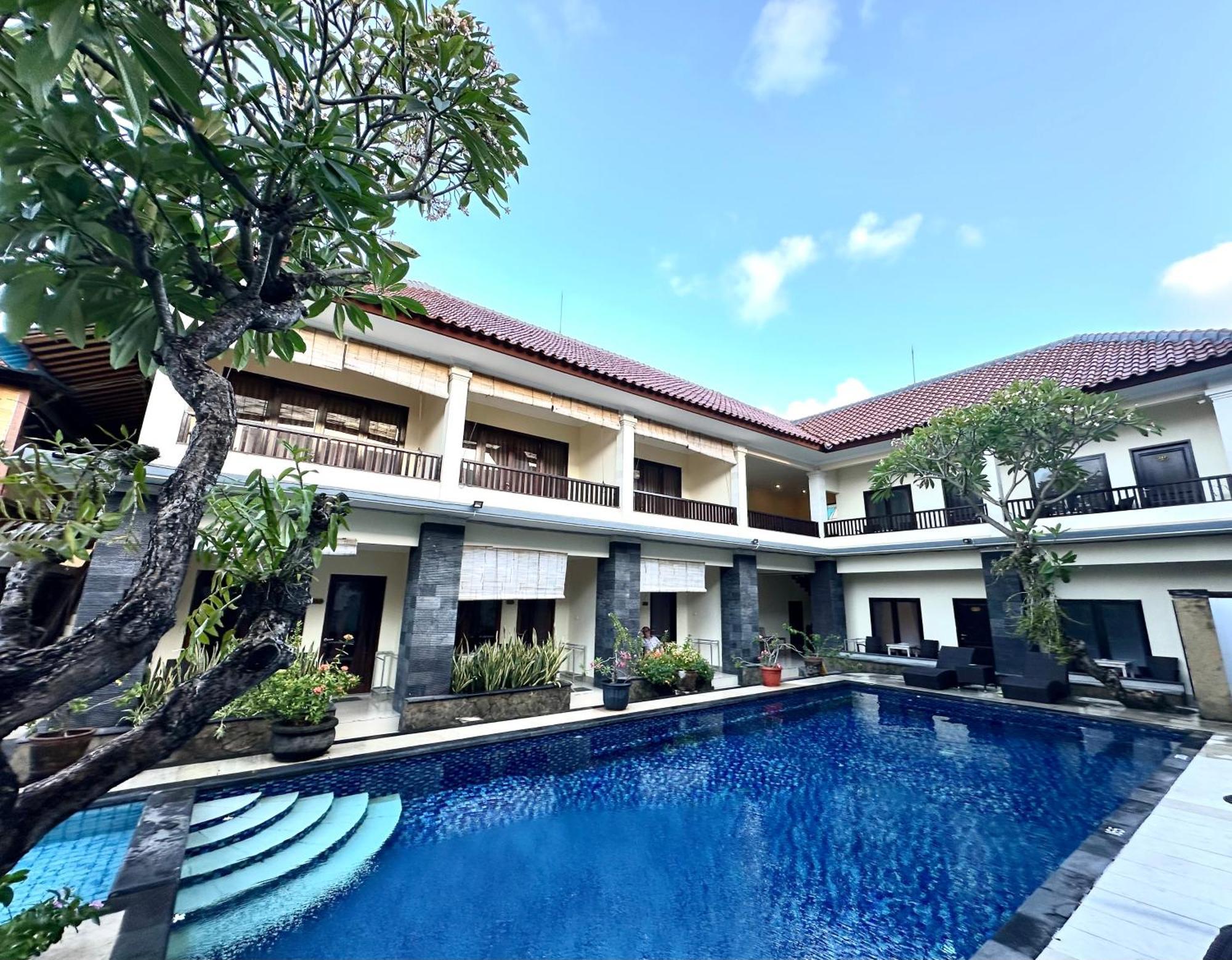 Radha Bali Hotel Kuta  Bagian luar foto